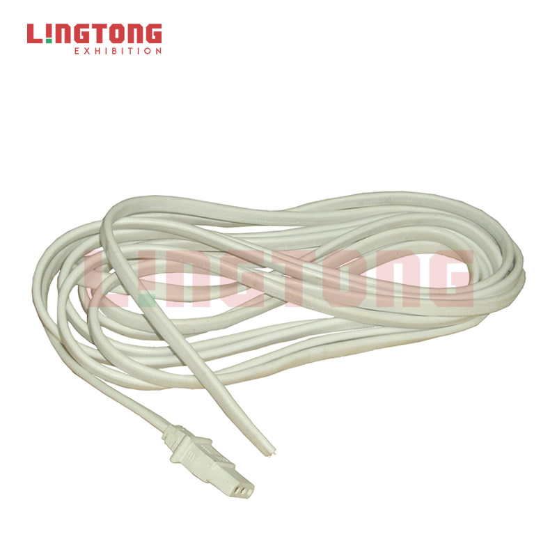 射灯插头