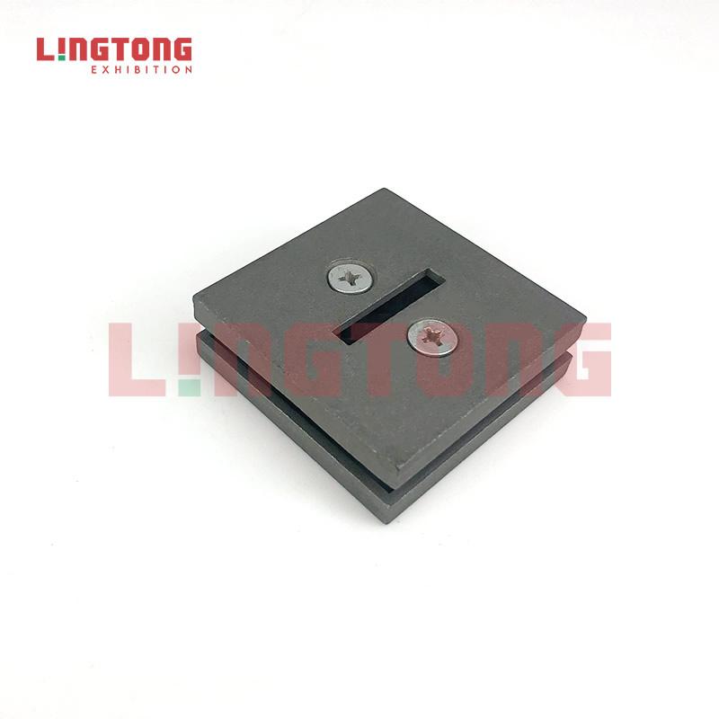 LT-Z470 Six-way Connector